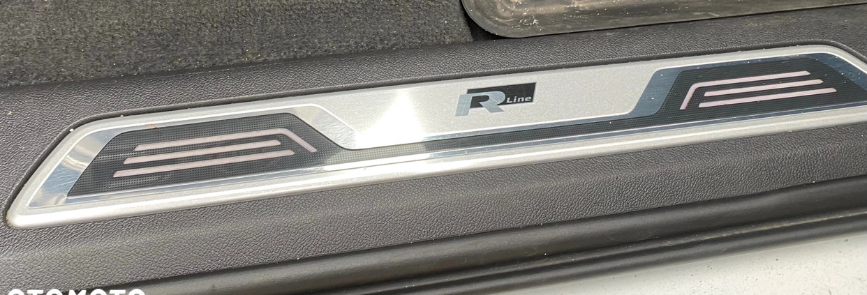 Volkswagen Touareg cena 219900 przebieg: 124000, rok produkcji 2018 z Szczecin małe 631